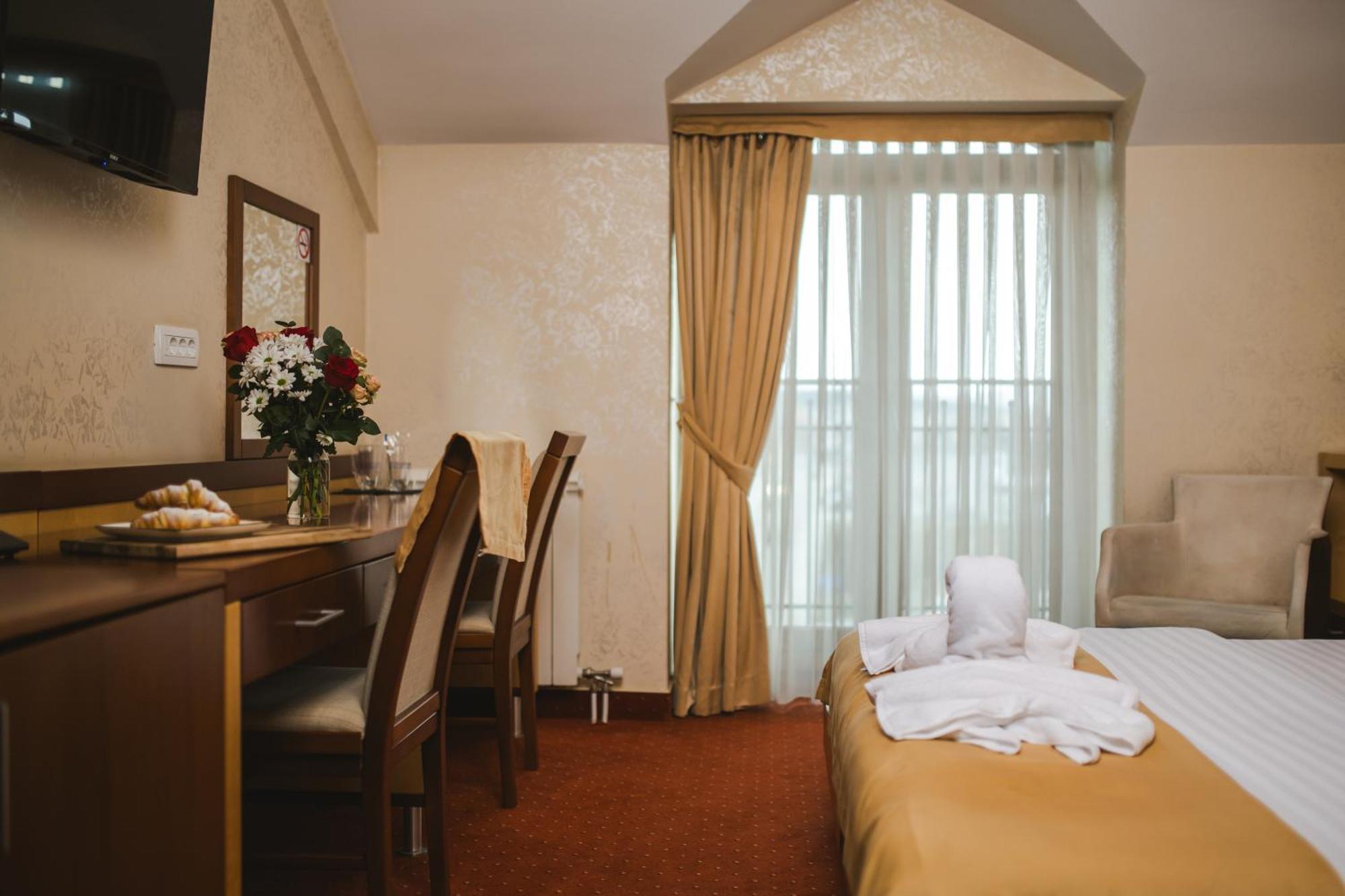 Hotel Marshal Nikšić Eksteriør bilde