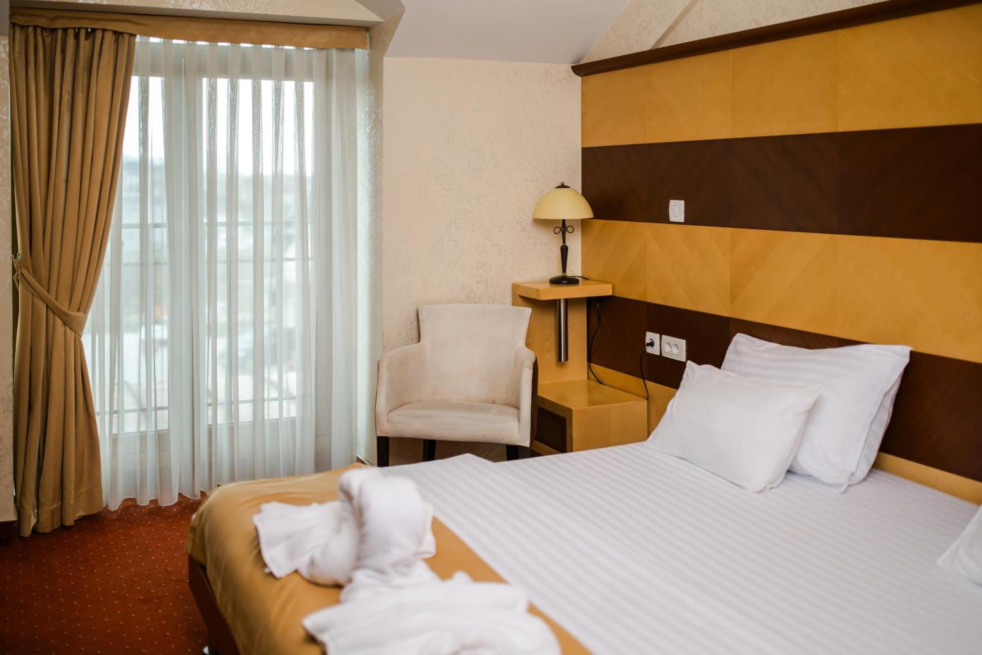 Hotel Marshal Nikšić Eksteriør bilde
